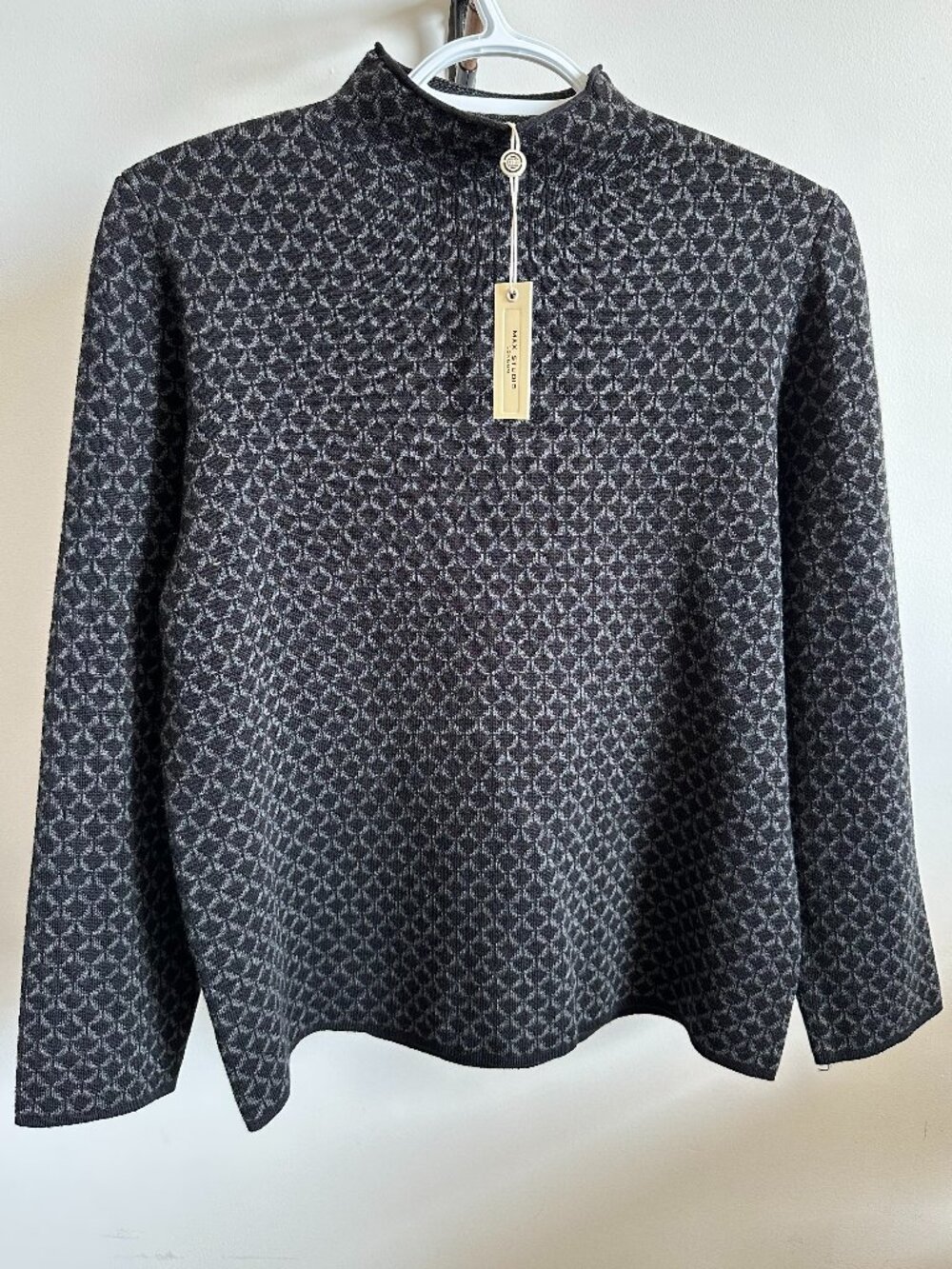 MAX STUDIO NWT Black Grey Diamond Geometric Jacquard Mock Neck Sweater M